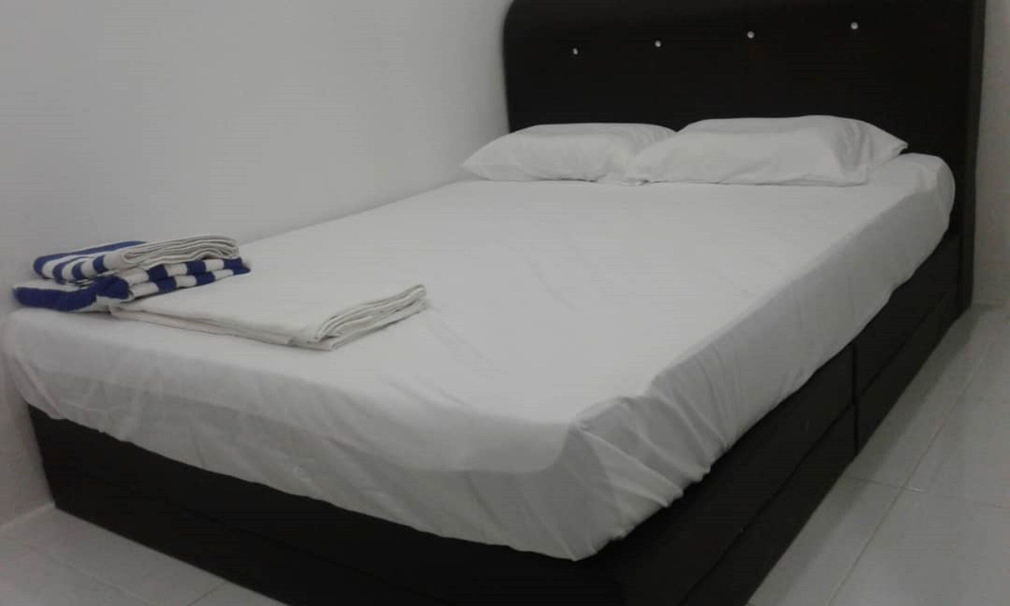 OYO 89820 Sp Berlian Inn Sungai Petani Buitenkant foto